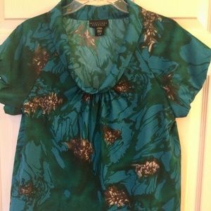 Blue green silky floral short sleeved top